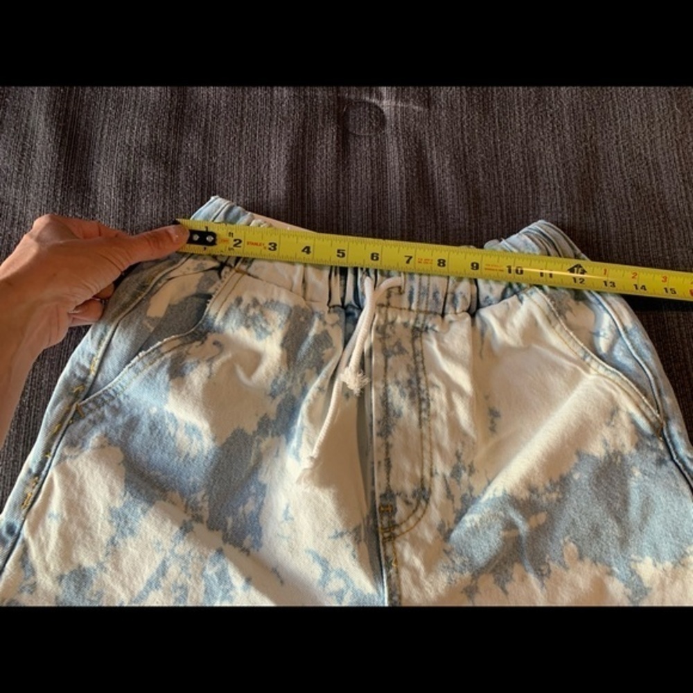 Zara Bleached Blue and Cream Jean Shorts - Picture 14 of 16